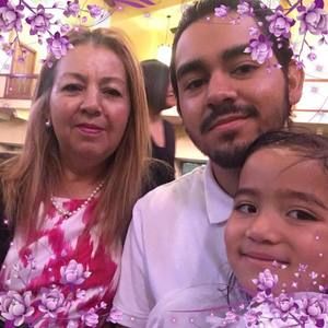 Meet your Posher, Leonila